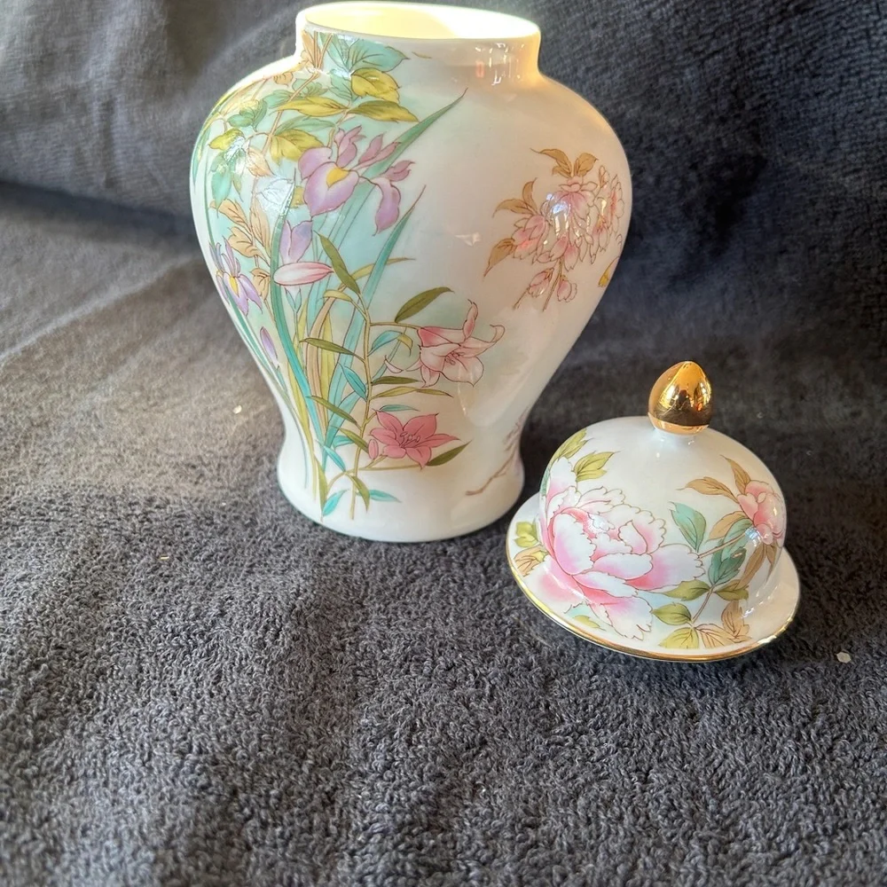 JAPAN Ginger Jar - Picture 2 of 7